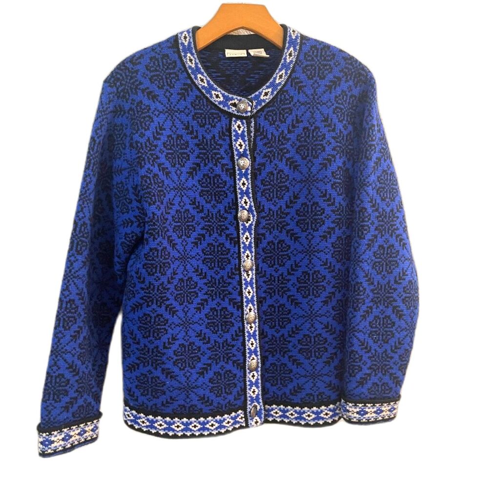 L.L. Bean Fair Isle Cardigan Lambs Wool Blue Cottage Core Vintage Sz M Sweater